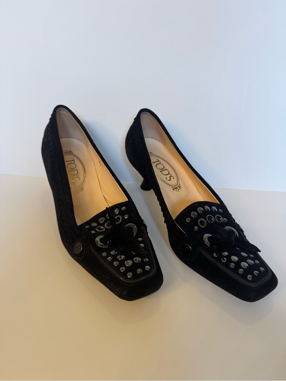 Tod’s Black Suede Studded Kitten Heel Loafers Pumps Size 6.5 Designer Italy